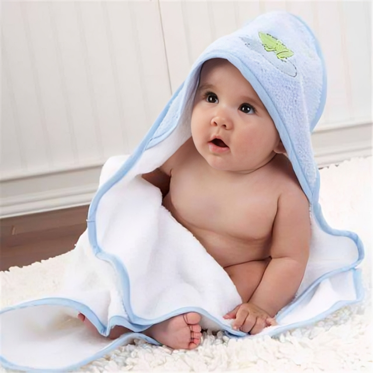 Kids’ Plush Hooded Towel – Quick-Dry Coral Fleece Bath Towel